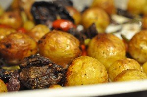 Kartofler i ovn med oksekød & grøntsager