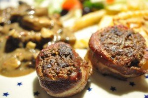 Svampesauce - sovs med portobello svampe og hakkebøf med bacon