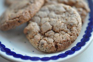 Julecookies med kanel, ingefær & chokolade