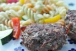 Pastasalat med olie eddike dressing - opskrift