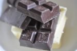 Brownie med karamel af kondenseret mælk