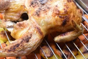Grillkylling i ovn lækkert med tilbehør