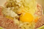 Farsbrød med feta, bacon og peberfrugt