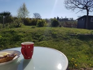 Sommeridyl i sommerhuset & forårsdrømme