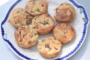 Makronmuffins med rabarber - muffins opskrift