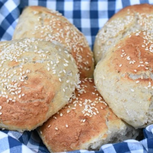 Burgerboller opskrift - nemme hurtige & grove