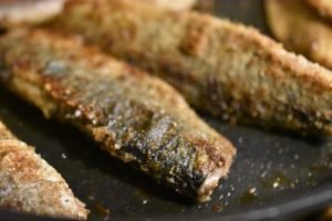 Stegte sild med rødløg - i eddikelage