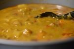 Svinekoteletter i karrysauce med kokosmælk - slow cooker hit