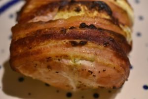 Fyldt kalkunbryst med bacon - kalkun opskrift