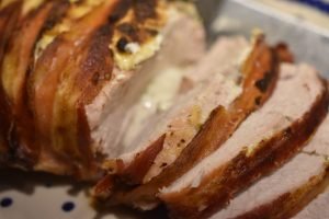Fyldt kalkunbryst med bacon - kalkun opskrift