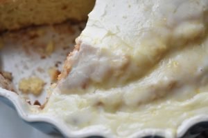 Citronkage uden æg - svampet citronmåne