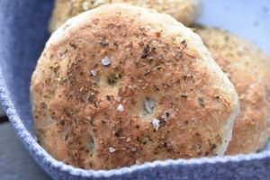 Foccacia med oregano - perfekte boller til burgere og sandwich