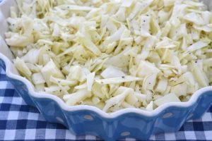Hvidkålssalat med eddike dressing - nem salat