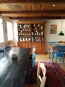 Keramikcafé Møllehuset - lækre kager og smuk keramik