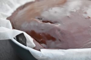Chokoladekage med chokoladeglasur - svampet og lækker