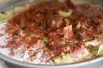 Koteletter i slow cooker med tomat flødesovs