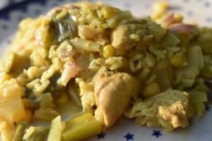 One Pot ris med kylling, karry og kokosmælk