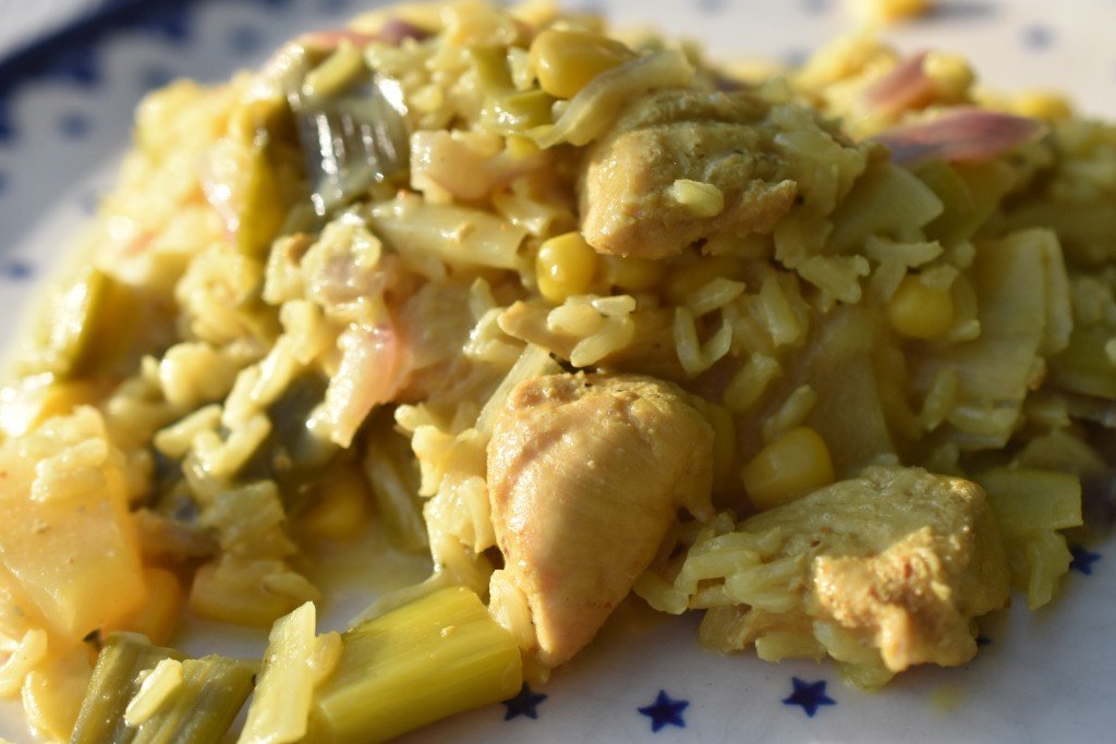 One Pot ris med kylling, karry og kokosmælk