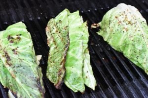 Grillet spidskål – nem opskrift på grill tilbehør