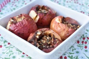 Bagte æbler med kanel & brun farin - opskrift