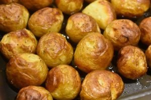 Små kartofler i ovn - ovnbagte med salt og olie
