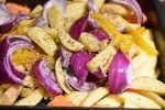 Kalvecuvette i ovn med ovnkartofler - opskrift