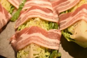Spidskål med bacon - stegt i ovn. Nemt og lækkert