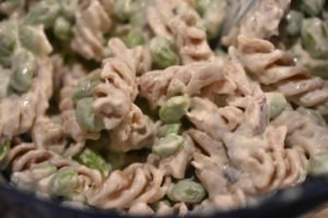 Pastasalat med edamamebønner - opskrift på grøn pastasalat