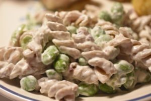 Pastasalat med edamamebønner - opskrift på grøn pastasalat