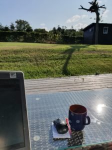 Arbejde fra sommerhuset 