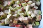 Rabarbercrumble - opskrift på nem & lækker crumble