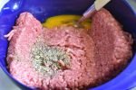 Frikadeller opskrift - god frikadellefars
