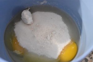 Æblekage - opskrift på kage med æble & kanel