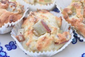 Sunde rabarbermuffins - fedtfattige muffins med rabarber 