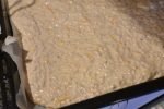 Hvidløgsbrød med cheddar bradepande opskrift