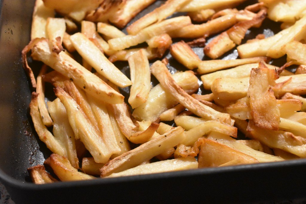 Pastinak i ovn rodfrugt pommes frites opskrift