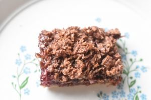 Kakaosnitter med kokos og syltetøj og opskrift
