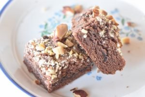 Brownie cookie kage med chokolade - opskrift