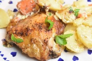One Pot kylling med kartofler & fløde - opskrift