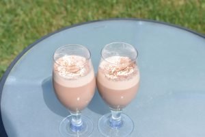 Milkshake med is & kakaomælk - nem opskrift
