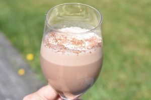 Milkshake med is & kakaomælk - nem opskrift