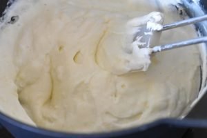Kagecreme med vanilje til dessert og lagkage