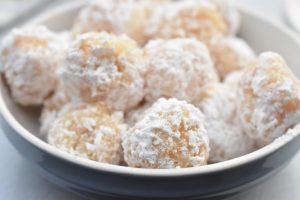 Trøfler med hvid chokolade og kokos opskrift