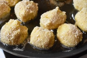 Mozzarella kartofler - kartoffelfrikadeller