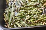 Bønnefritter med sesam - grønne bønner i ovn