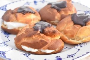 Vandbakkelser med creme - nem opskrift