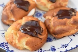 Vandbakkelser med creme - nem opskrift