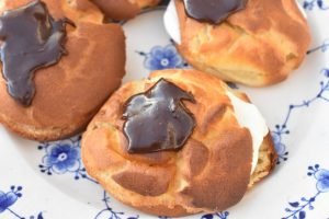 Vandbakkelser med creme - nem opskrift