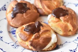 Vandbakkelser med creme - nem opskrift