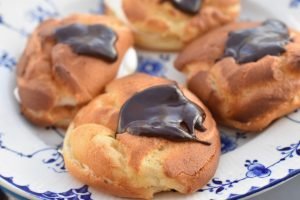 Vandbakkelser med creme - nem opskrift
